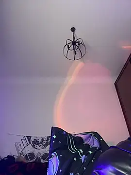 pinkbow online show from 12-28-24, 11:05