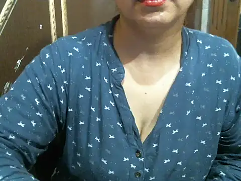 Snapshot of UrsMansi chatting on 09-28-25, 09:00 UrsMansi online show from 09-28-25, 09:00