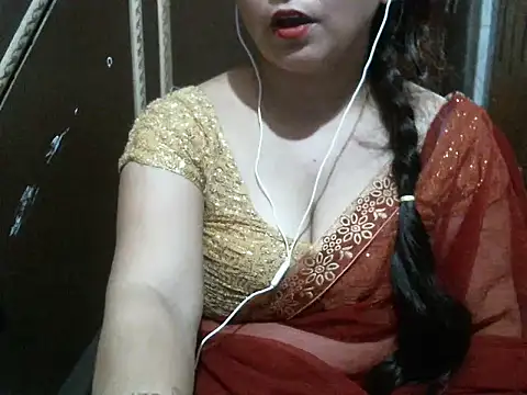 Snapshot of UrsMansi chatting on 10-16-25, 07:27 UrsMansi online show from 10-16-25, 07:27