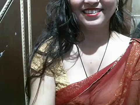 Snapshot of UrsMansi chatting on 02-05-25, 07:29 UrsMansi online show from 02-05-25, 07:29