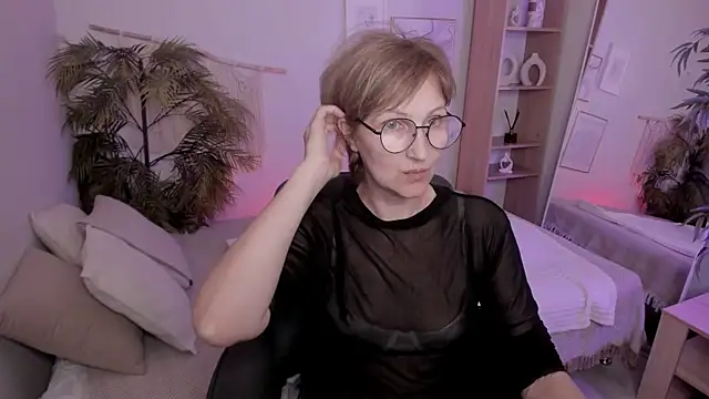 Paris Cherry online show from 07-09-26, 06:40