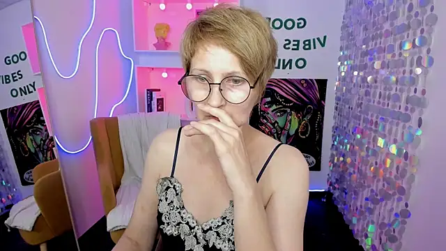 Paris Cherry online show from 07-29-26, 05:56
