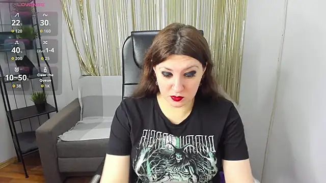 Snapshot of Black_Black_Rose chatting on 10-25-25, 08:31 Black Black Rose online show from 10-25-25, 08:31