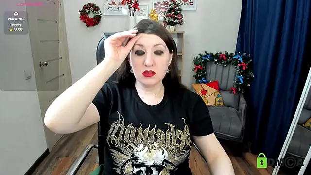 Snapshot of Black_Black_Rose chatting on 12-18-25, 08:34 Black Black Rose online show from 12-18-25, 08:34