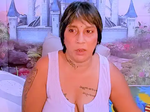 Snapshot of indianroxy chatting on 09-24-25, 06:20 indianroxy online show from 09-24-25, 06:20