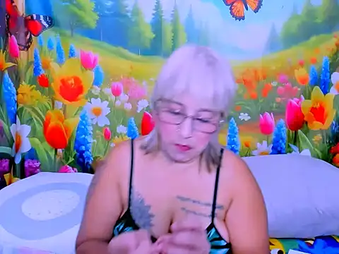 Snapshot of indianroxy chatting on 06-28-26, 12:33 indianroxy online show from 06-28-26, 12:33