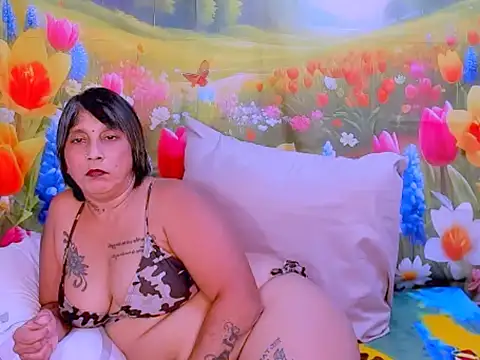 indianroxy online show from 10-28-25, 06:51