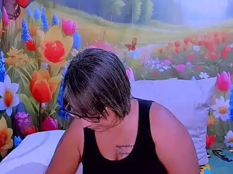 indianroxy online show from 11-15-25, 06:45