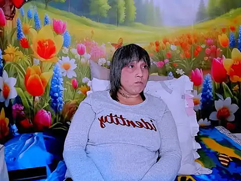 indianroxy online show from 05-18-26, 05:07