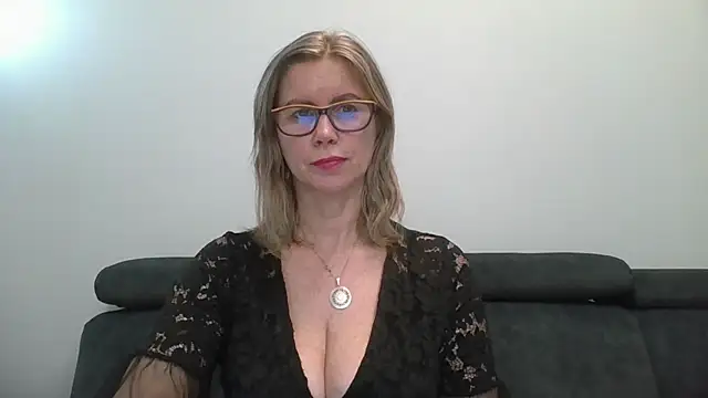 DoreenSexy online show from 11-15-25, 08:13