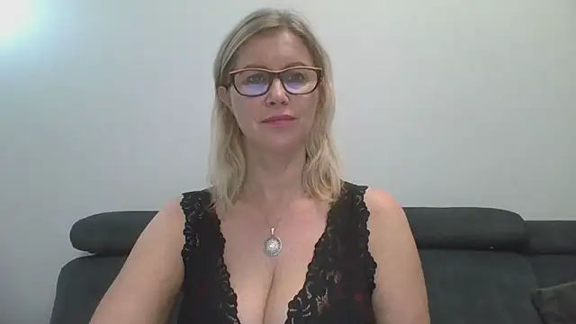 DoreenSexy online show from 09-22-25, 08:15