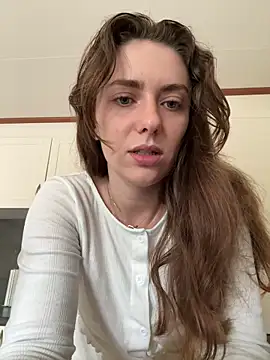 MariiD online show from 04-25-26, 07:11