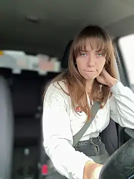 MariiD online show from 10-31-25, 08:00