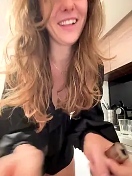 MariiD online show from 10-12-25, 06:15