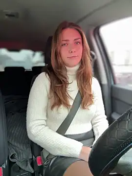 MariiD online show from 10-24-25, 08:35