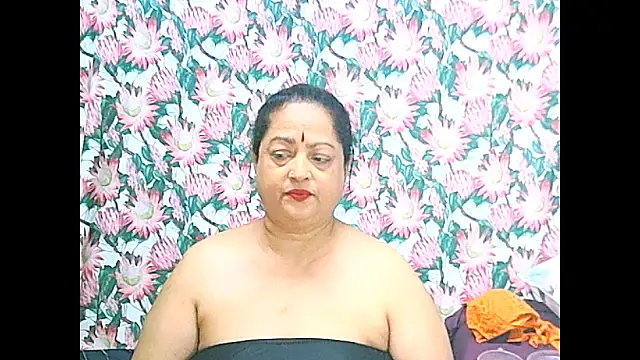 Snapshot of matureindian chatting on 06-20-26, 03:28 matureindian online show from 06-20-26, 03:28