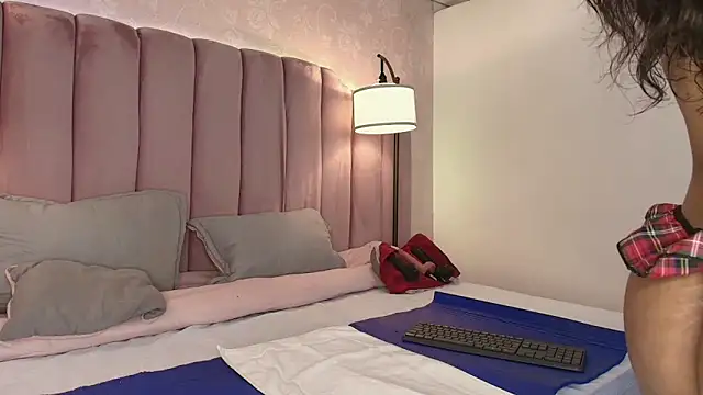 HallyBans online show from 04-08-26, 06:53