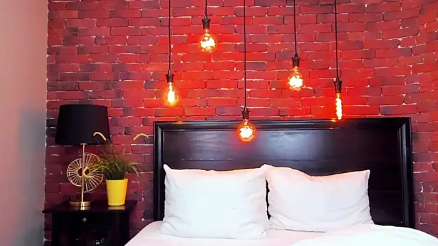 Snapshot of ChristynaRoss chatting on 09-28-25, 07:32 ChristynaRoss online show from 09-28-25, 07:32