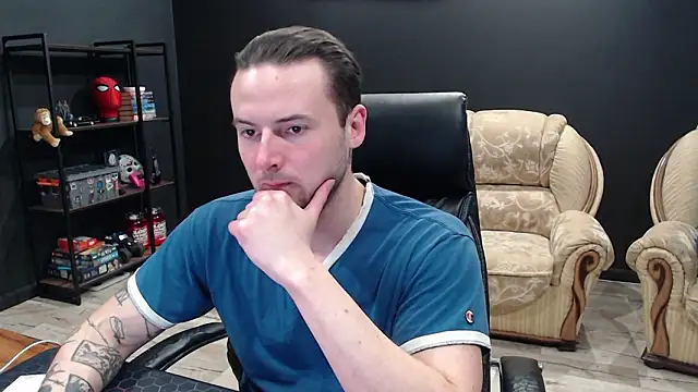 Snapshot of MihasikD chatting on 02-02-26, 12:37 MihasikD online show from 02-02-26, 12:37