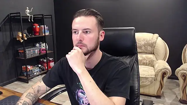 MihasikD online show from 10-18-25, 01:13