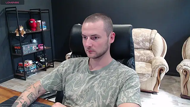 MihasikD online show from 06-15-26, 12:49