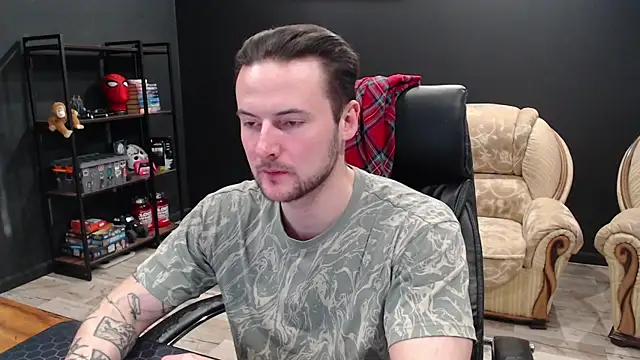 Snapshot of MihasikD chatting on 02-09-26, 01:42 MihasikD online show from 02-09-26, 01:42