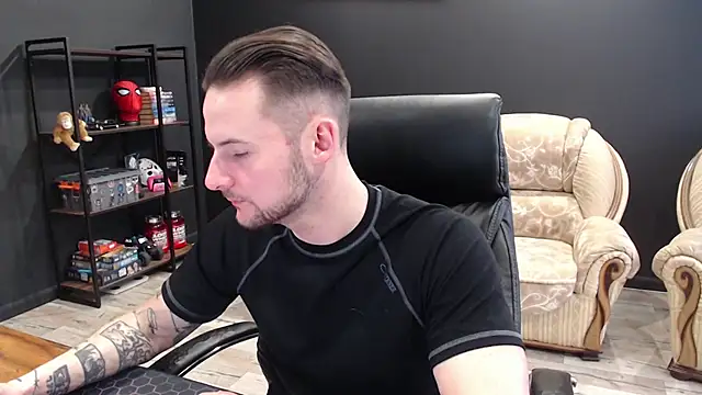 Snapshot of MihasikD chatting on 02-10-26, 11:09 MihasikD online show from 02-10-26, 11:09