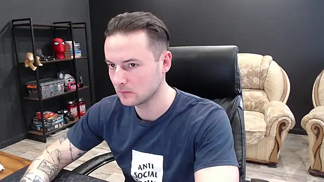 Snapshot of MihasikD chatting on 02-21-26, 11:56 MihasikD online show from 02-21-26, 11:56