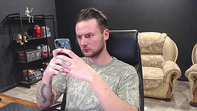 MihasikD online show from 10-29-25, 03:44