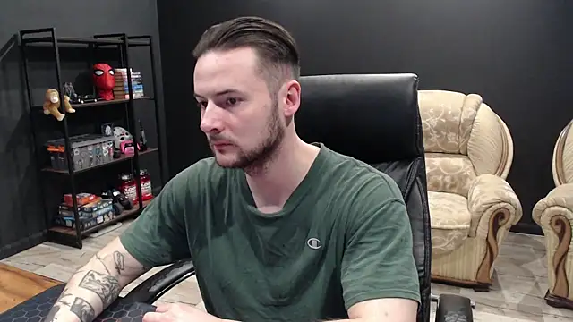 Snapshot of MihasikD chatting on 02-17-26, 09:39 MihasikD online show from 02-17-26, 09:39