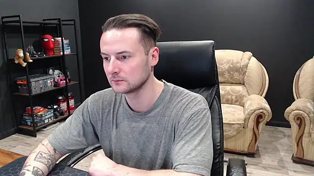 Snapshot of MihasikD chatting on 02-23-26, 02:06 MihasikD online show from 02-23-26, 02:06