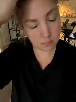 Anna Alexa online show from 11-06-25, 07:12