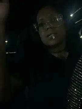 DezerayDelicious online show from 01-26-25, 03:27