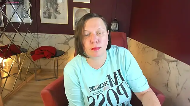Snapshot of KellyPerfection chatting on 07-13-26, 05:01 KellyPerfection online show from 07-13-26, 05:01