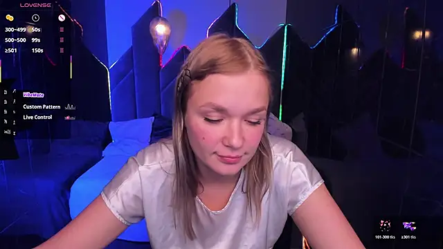 BellaDreamy online show from 10-31-25, 06:04