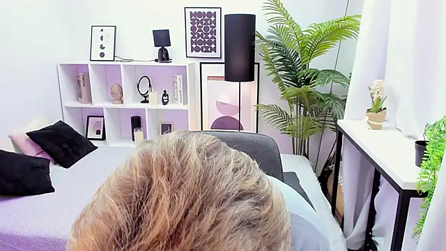 EvelynJoyful online show from 12-01-25, 05:08