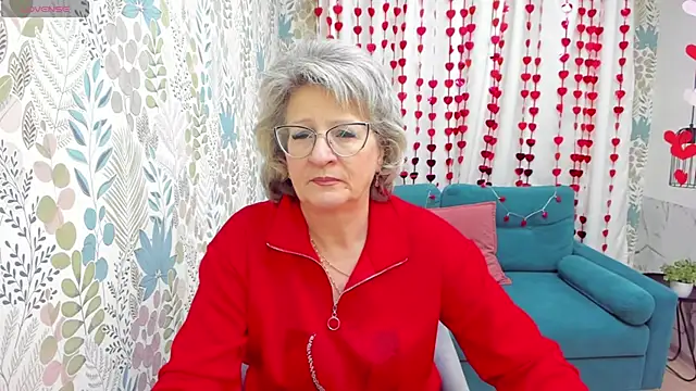 Snapshot of EvelynJoyful chatting on 02-17-25, 06:31 EvelynJoyful online show from 02-17-25, 06:31