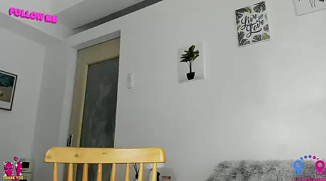 Snapshot of hottycrishina chatting on 03-03-25, 08:51 hottycrishina online show from 03-03-25, 08:51