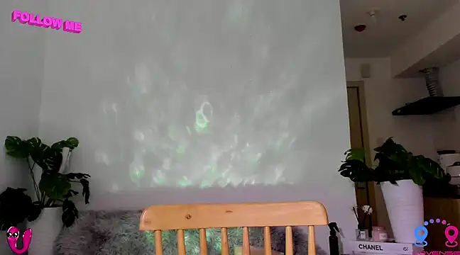 Snapshot of hottycrishina chatting on 02-20-25, 02:29 hottycrishina online show from 02-20-25, 02:29