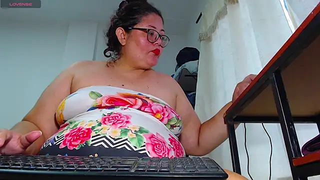 ashelymalefica online show from 06-22-26, 09:01