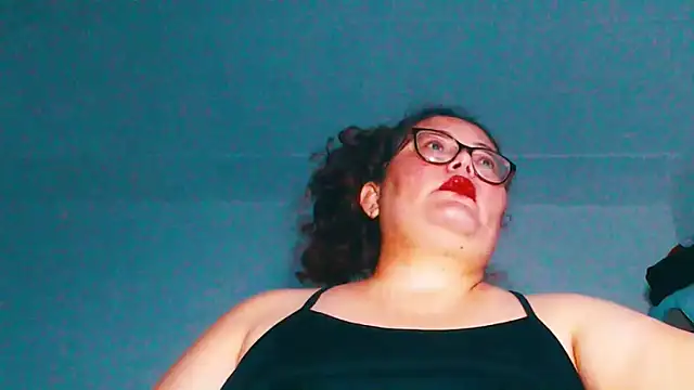 ashelymalefica online show from 06-17-26, 07:52