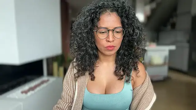 illaroom online show from 12-16-25, 06:23