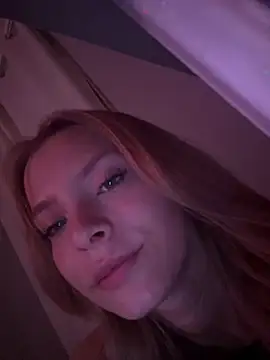 Snapshot of AnastasiaAniess chatting on 03-22-25, 06:47 AnastasiaAniess online show from 03-22-25, 06:47