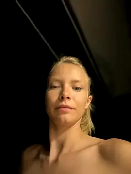 Snapshot of AnastasiaAniess chatting on 09-12-25, 07:57 AnastasiaAniess online show from 09-12-25, 07:57