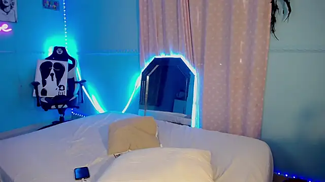 charlottesexxx online show from 09-17-25, 08:55