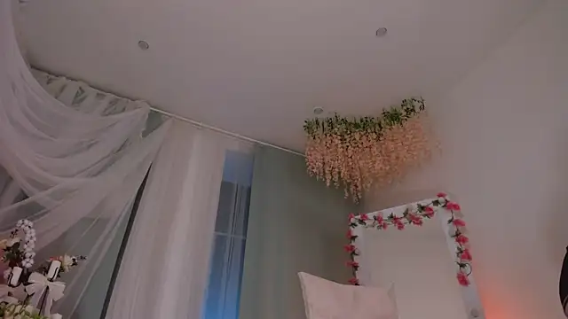 LilianKroft online show from 02-27-25, 12:01