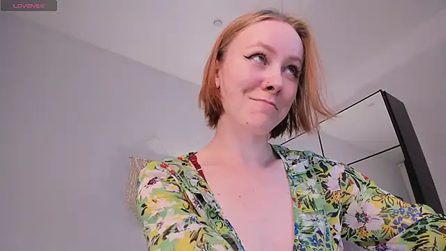 LilianKroft online show from 05-07-26, 11:57