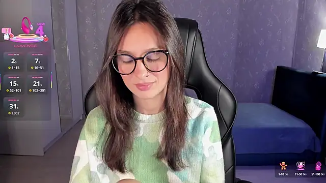 Snapshot of EllaFresh chatting on 09-25-25, 12:16 EllaFresh online show from 09-25-25, 12:16