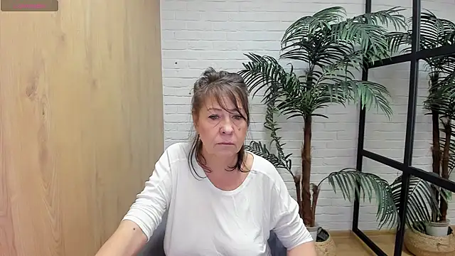 LindaPassionate online show from 03-18-25, 05:23