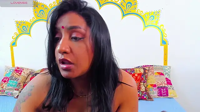 LadyNahir online show from 04-17-26, 09:50